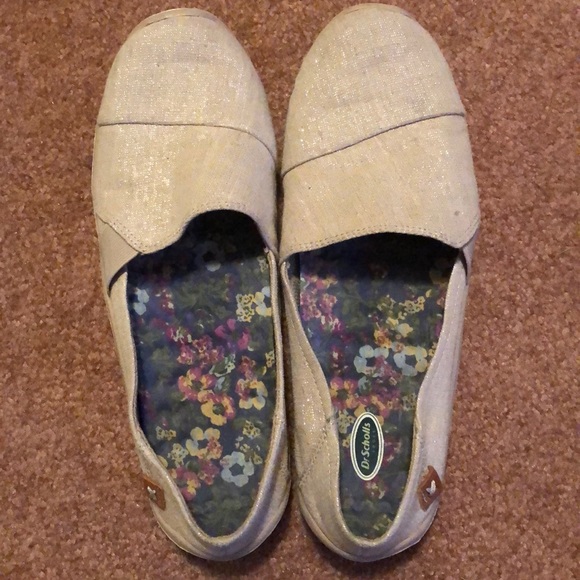 Shoes - Picture 1 of 1